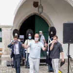 Přivítání český cestovatelů v rámci cesty republikou na počest Miloslava Stingla, Schwarzenberská granátnická garda, Foto/zdroj: Lubor Mrázek